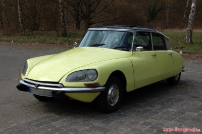 Citroen-DS-Widok-z-przodu-1