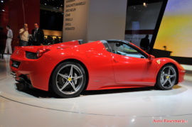 Ferrari 458 Spider - prawy bok