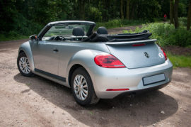 2014 Volkswagen Beetle Cabrio - widok z tylu